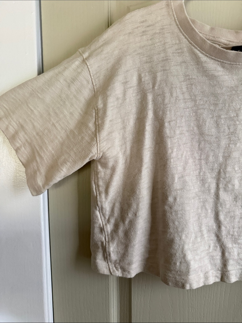 Universal Thread Beige Boxy Cropped Tee - Picture 5 of 5